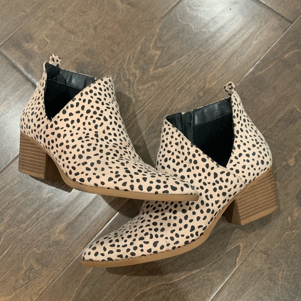 Tan Spotted Booties